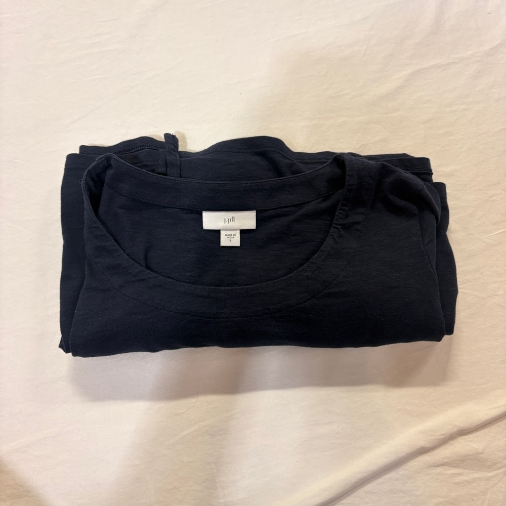 Women's Navy Long-Sleeve Button Cuff Tunic Top - Picture 4 of 4